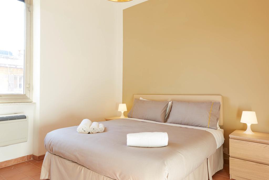 Colosseo Little House Рим Экстерьер фото