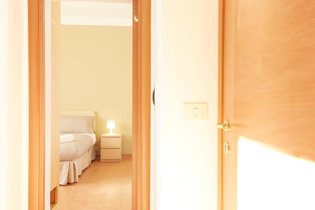Colosseo Little House Рим Экстерьер фото